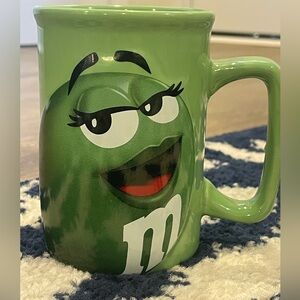 M&Ms World Green M&M 2011 Official Licensed Coffee Tea Mug Cup